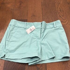 The Loft. Women’s, green shorts. NWT.